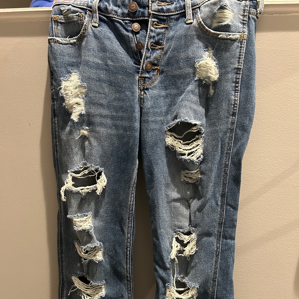 Hollister 0R ripped jeans